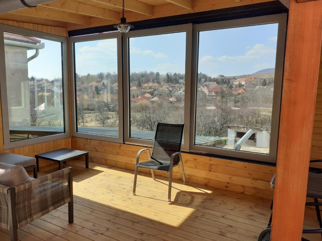Domboldal Vendeghaz Appartement Noszvaj Buitenkant foto
