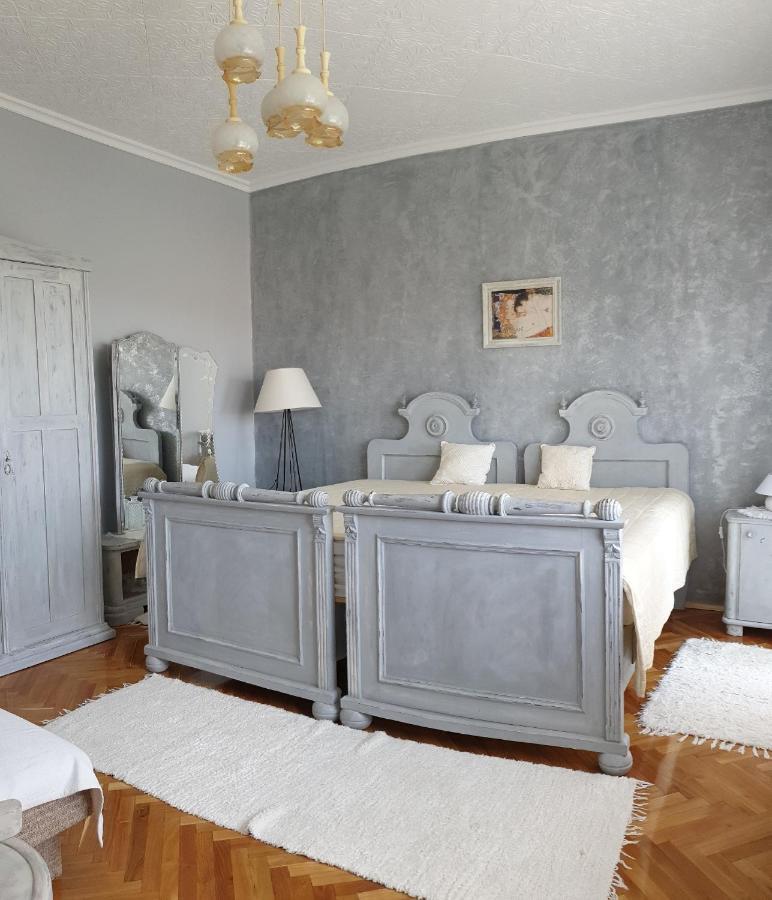 Domboldal Vendeghaz Appartement Noszvaj Buitenkant foto